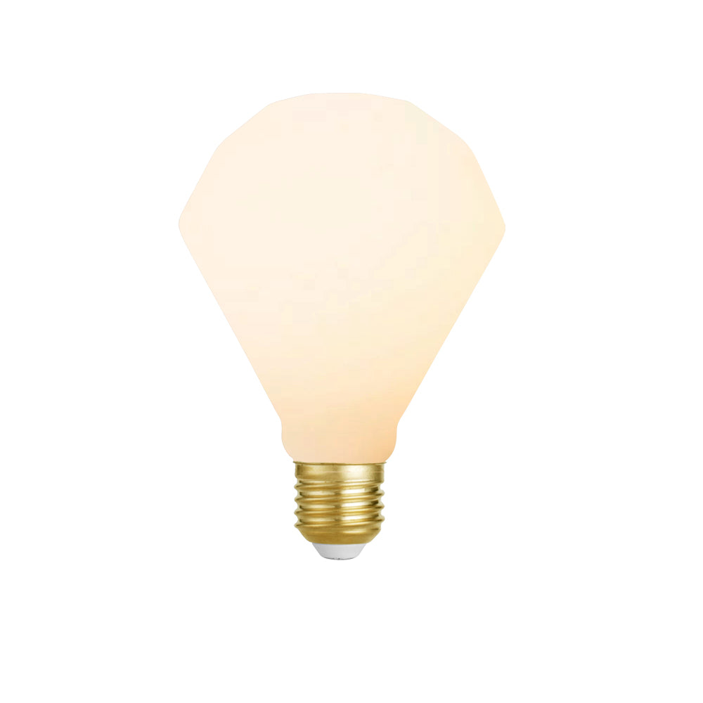 LED light bulb